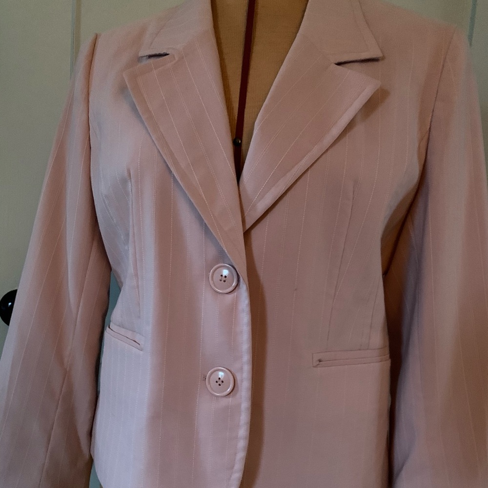 “TREMOR” PANT SUIT: Jacket Sz-11 Pants Sz-9